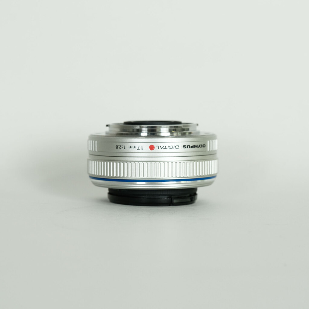 OLYMPUS M.ZUIKO DIGITAL 17mm F2.8 シルバー OLYMPUS M.ZUIKO DIGITAL 17mm F2.8 シルバーの出品 | ONE SCENE