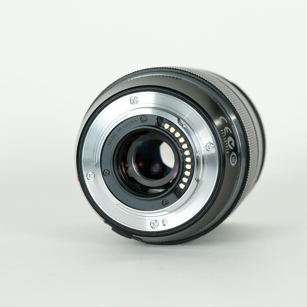 OLYMPUS M.ZUIKO DIGITAL ED 12-40mm F2.8 PRO OLYMPUS M.ZUIKO DIGITAL ED 12-40mm F2.8 PRO