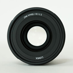Panasonic LUMIX S 50mm F1.8 Panasonic LUMIX S 50mm F1.8