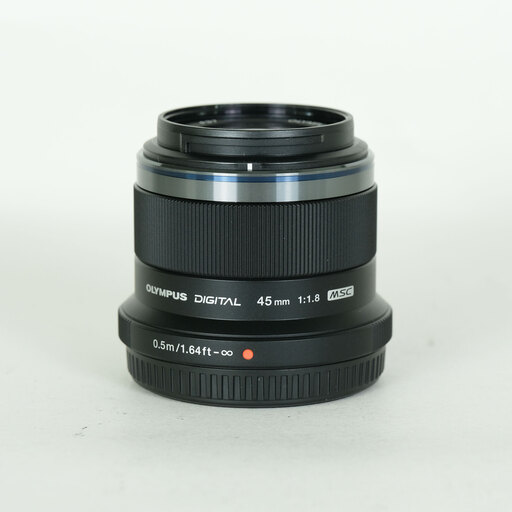 OLYMPUS M.ZUIKO DIGITAL 45mm F1.8 OLYMPUS M.ZUIKO DIGITAL 45mm F1.8
