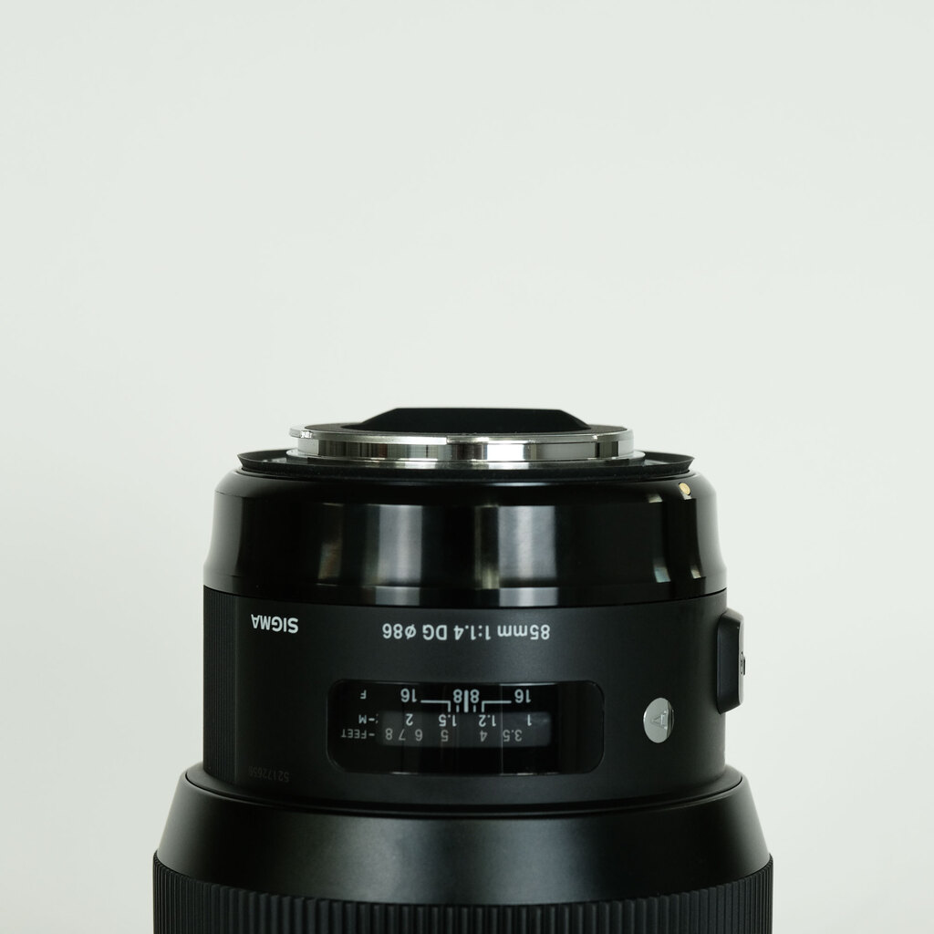 SIGMA Art 85mm F1.4 DG HSM (キヤノンEF用) 85mm F1.4 DG HSM | Art / キヤノンEFマウント用: 交換レンズ