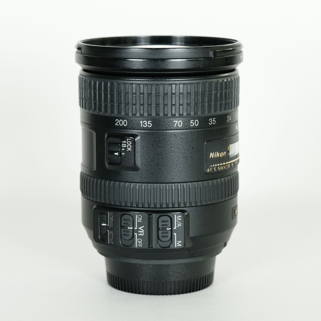 Nikon - ニコン AF-S 18-200mm 3.5-5.6G VRⅡ 動作品 ジャンク Amazon.co.jp: Nikon AF-S DX NIKKOR 18-200mm f/3.5-5.6G ED VR