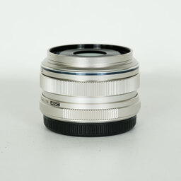 OLYMPUS M.ZUIKO DIGITAL 17mm F1.8