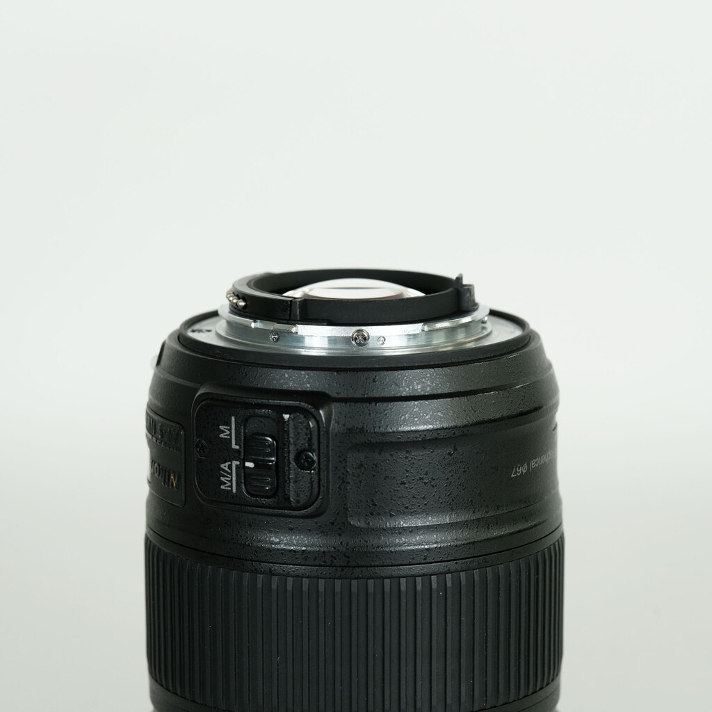 Nikon AF-S NIKKOR 28mm f/1.8G Nikon AF-S NIKKOR 28mm f/1.8G