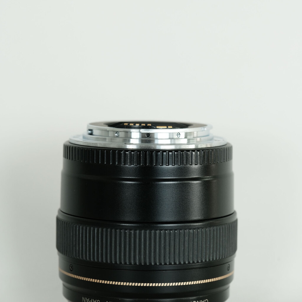 Canon EF85mm F1.8 USM Canon EF85mm F1.8 USM