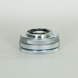 OLYMPUS M.ZUIKO DIGITAL ED 14-42mm F3.5-5.6 EZ シルバー OLYMPUS M.ZUIKO DIGITAL ED 14-42mm F3.5-5.6 EZ シルバー