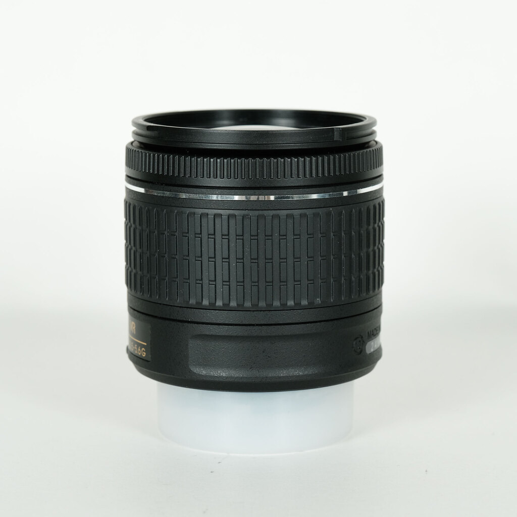 Nikon AF-P DX NIKKOR 18-55mm F3.5-5.6G VR Nikon AF-P DX NIKKOR 18-55mm F3.5-5.6G VR