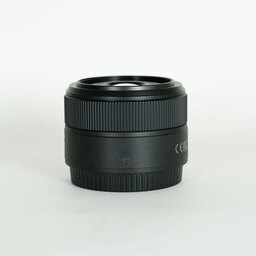 Nikon NIKKOR Z 40mm f/2 Nikon NIKKOR Z 40mm f/2