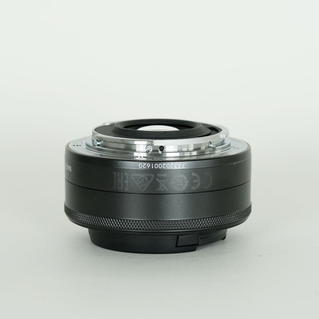 Canon EF-M22mm F2 STM