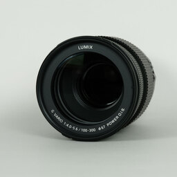 Panasonic LUMIX G VARIO 100-300mm / F4.0-5.6 II / POWER O.I.S. Panasonic LUMIX G VARIO 100-300mm / F4.0-5.6 II / POWER O.I.S.