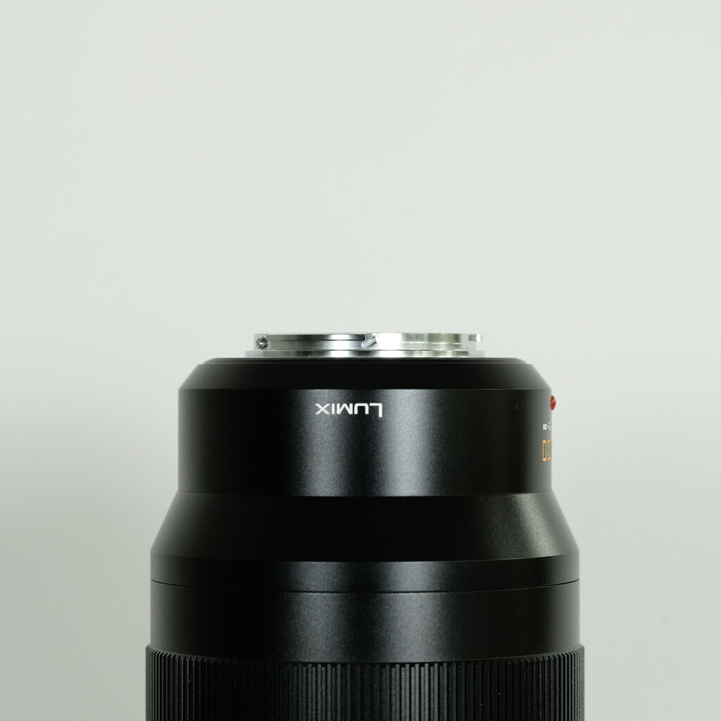 Panasonic LEICA DG VARIO-ELMARIT 50-200mm / F2.8-4.0 ASPH. / POWER O.I.S. Panasonic LEICA DG VARIO-ELMARIT 50-200mm / F2.8-4.0 ASPH. / POWER O.I.S.