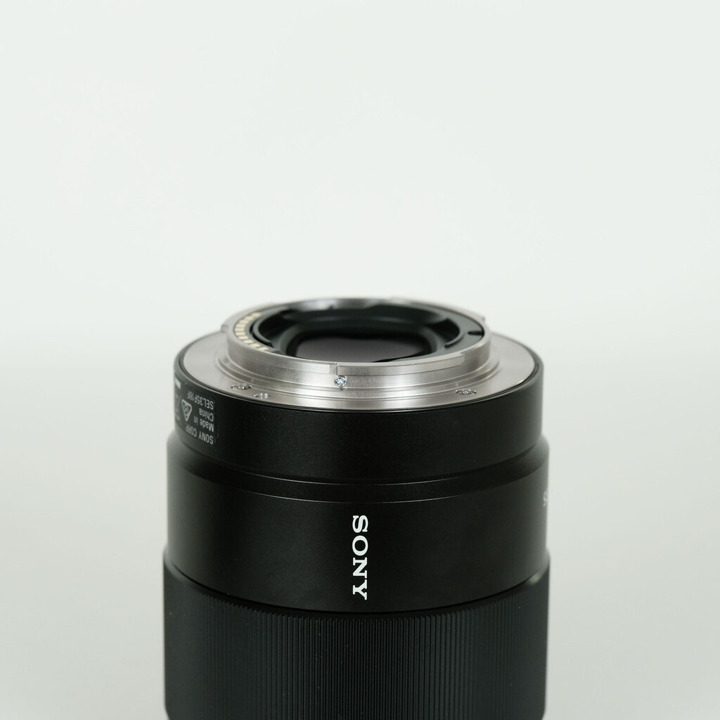 SONY FE 35mm F1.8 SEL35F18F SONY FE 35mm F1.8 SEL35F18F
