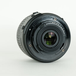 Nikon AF-S DX NIKKOR 18-55mm f3.5-5.6G VR II Nikon AF-S DX NIKKOR 18-55mm f3.5-5.6G VR II