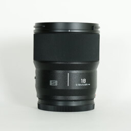 Panasonic LUMIX S 18mm F1.8 Panasonic LUMIX S 18mm F1.8