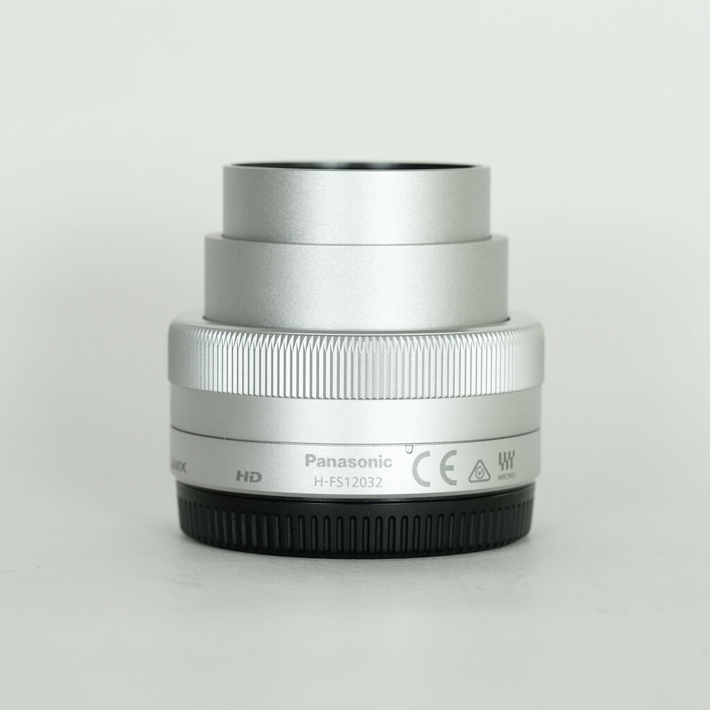 Panasonic LUMIX G VARIO 12-32mm / F3.5-5.6 ASPH. / MEGA