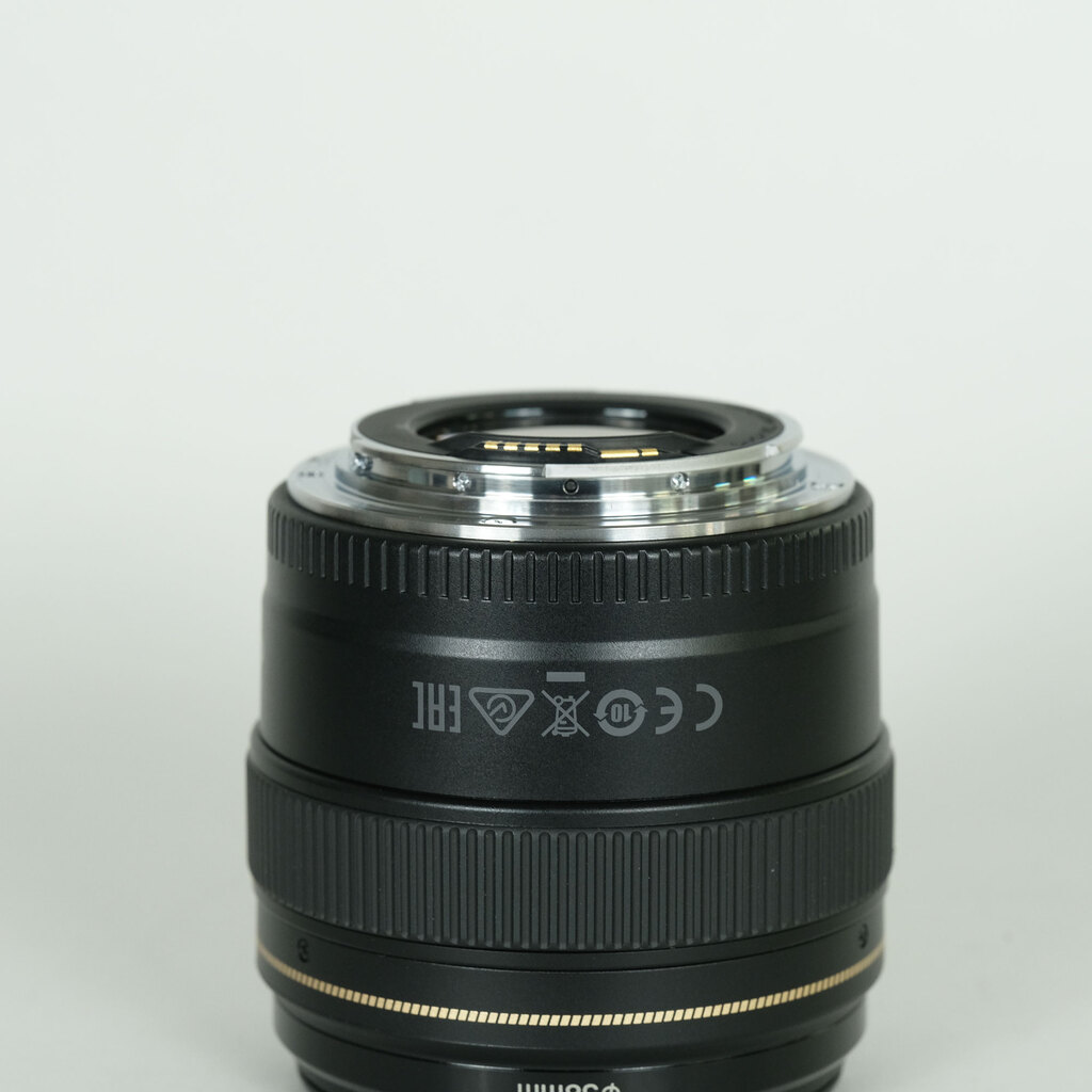 Canon EF85mm F1.8 USM Canon EF85mm F1.8 USM
