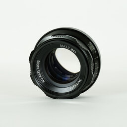 七工匠 7Artisans 35mm F1.2 (ソニーE用) ブラック