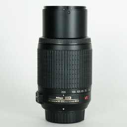 Nikon AF-S DX VR Zoom-Nikkor 55-200mm F4-5.6G IF-ED Nikon AF-S DX VR Zoom-Nikkor 55-200mm F4-5.6G IF-ED