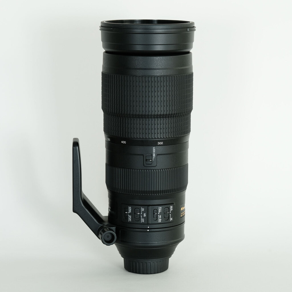 Nikon AF-S NIKKOR 200-500mm f/5.6E ED VR Nikon AF-S NIKKOR 200-500mm f/5.6E ED VR