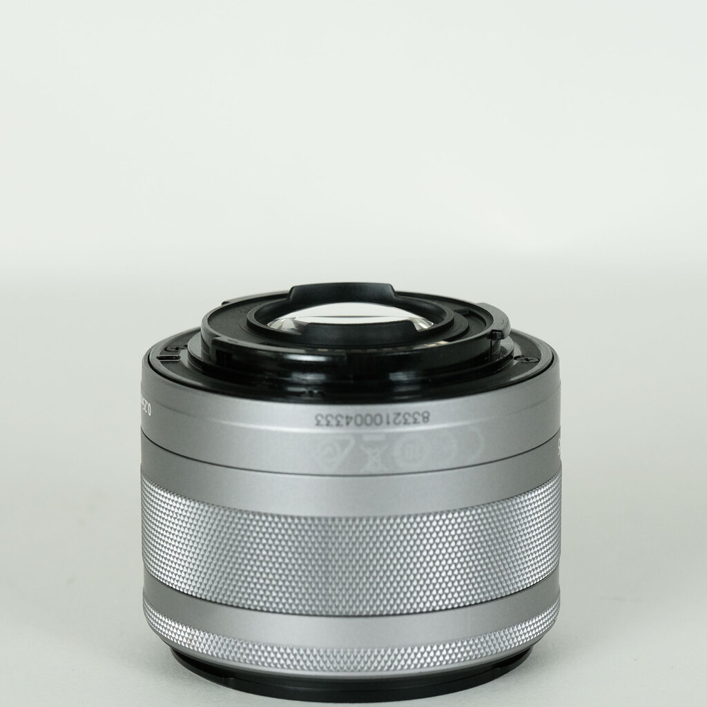 Canon EF-M15-45mm F3.5-6.3 IS STM Canon EF-M15-45mm F3.5-6.3 IS STM
