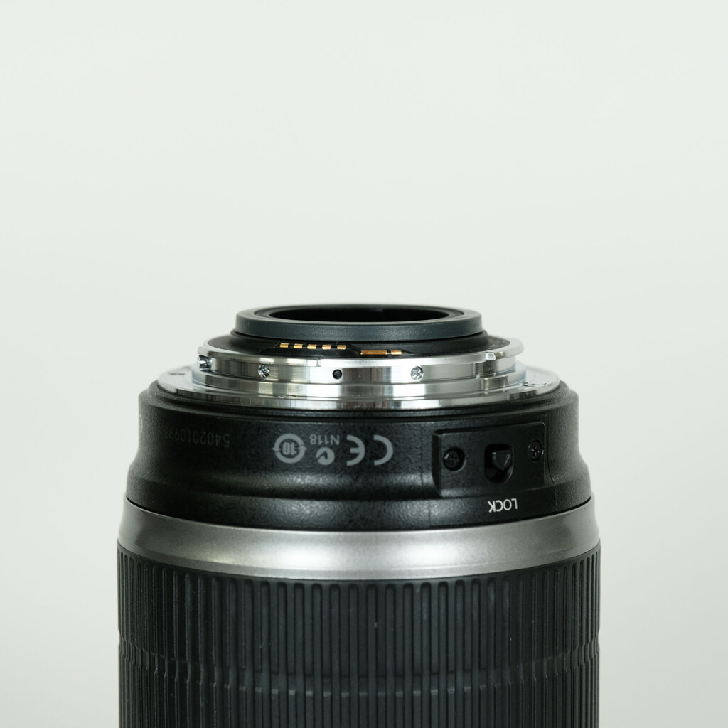 Canon EF-S18-200mm F3.5-5.6 IS Canon EF-S18-200mm F3.5-5.6 IS