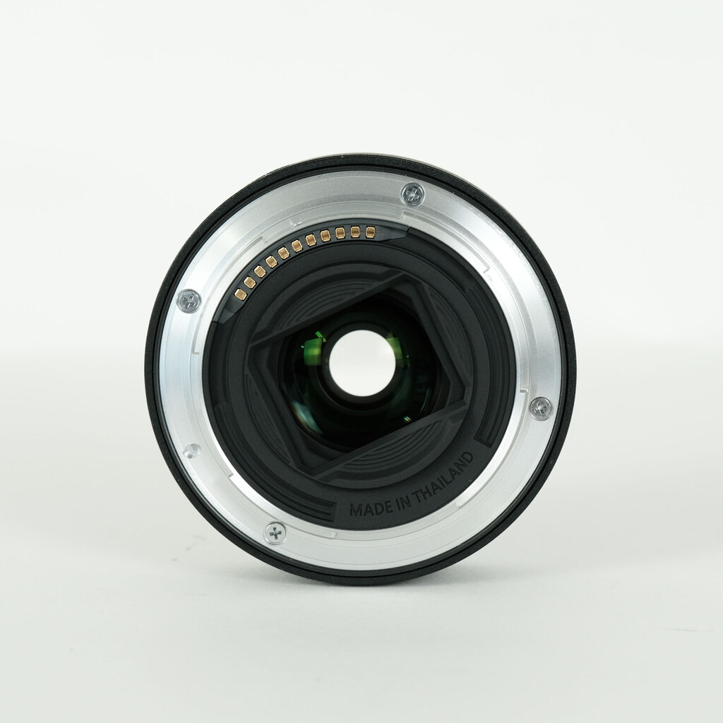 Nikon NIKKOR Z 26mm f/2.8 Nikon NIKKOR Z 26mm f/2.8