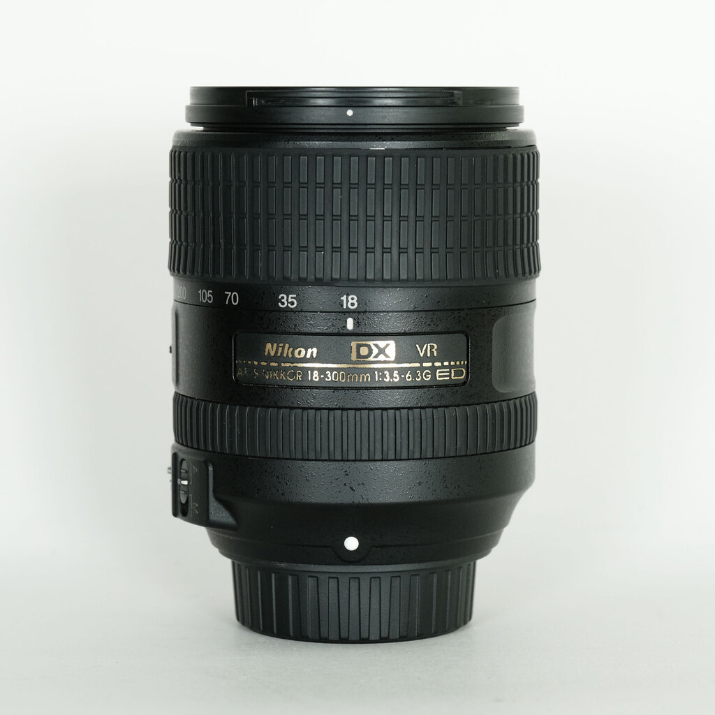 Nikon AF-S NIKKOR 18-300mm VR　中古品 AF-S DX NIKKOR 18-300mm f/3.5-6.3G ED VR 中古価格比較 - 価格.com