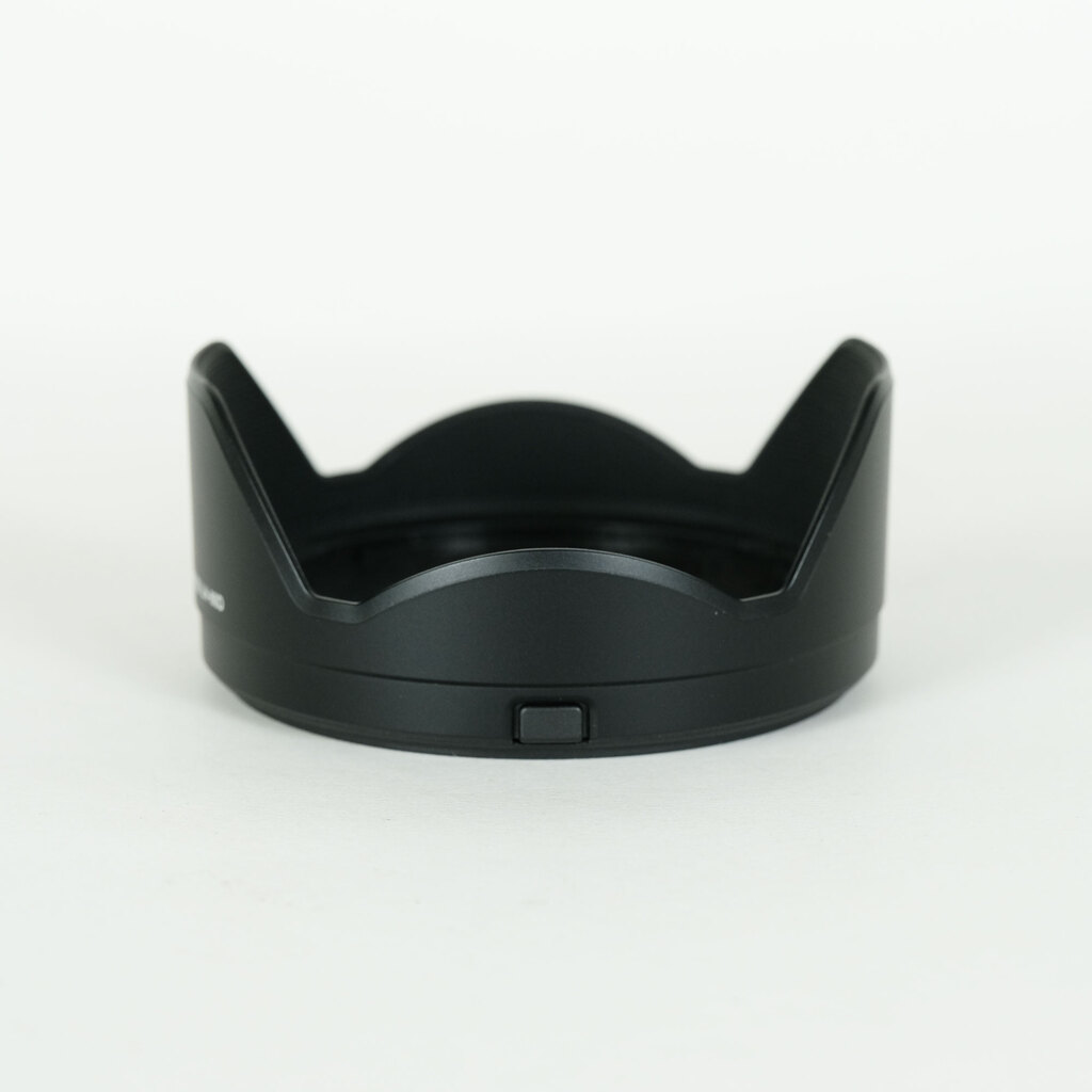 OLYMPUS M.ZUIKO DIGITAL ED 12-40mm F2.8 PRO II OLYMPUS M.ZUIKO DIGITAL ED 12-40mm F2.8 PRO II