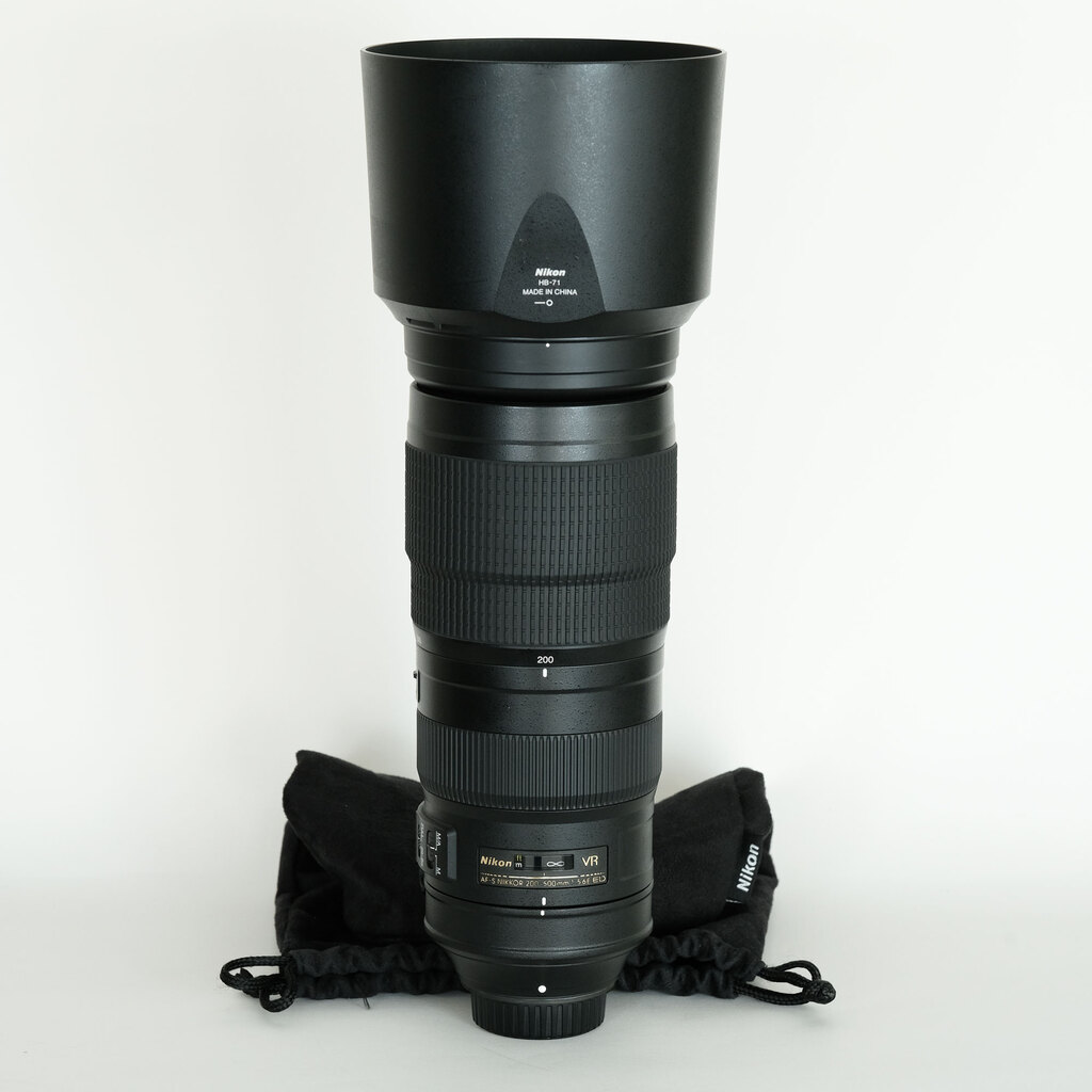 Nikon AF-S NIKKOR 200-500mm f/5.6E ED VR Nikon AF-S NIKKOR 200-500mm f/5.6E ED VR