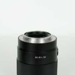 SONY FE 35mm F1.8 SEL35F18F SONY FE 35mm F1.8 SEL35F18F
