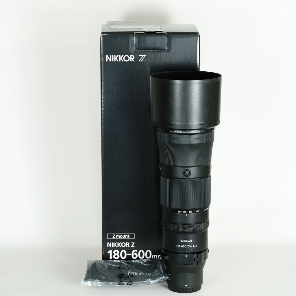 Nikon NIKKOR Z 180-600mm f/5.6-6.3 VR Nikon NIKKOR Z 180-600mm f/5.6-6.3 VR