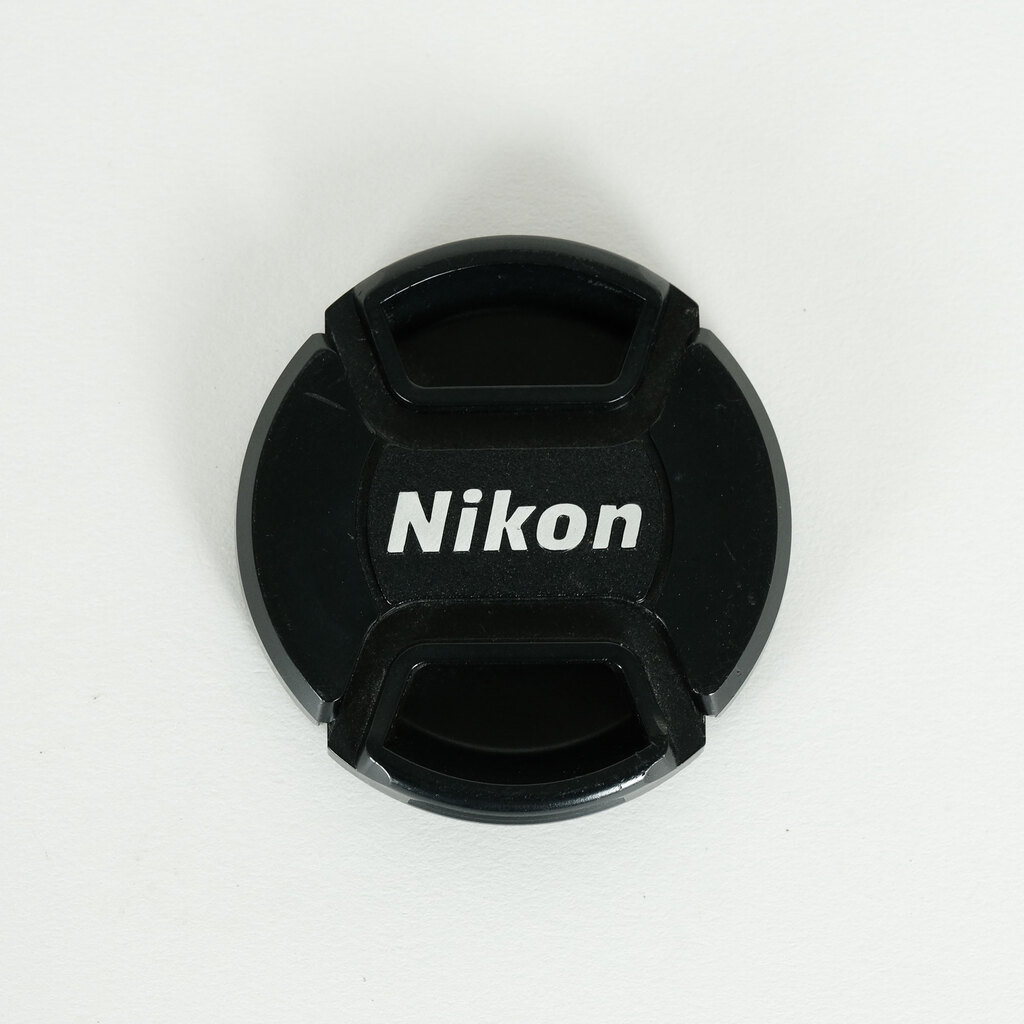 Nikon AF-S DX NIKKOR 35mm f/1.8G Nikon AF-S DX NIKKOR 35mm f/1.8G