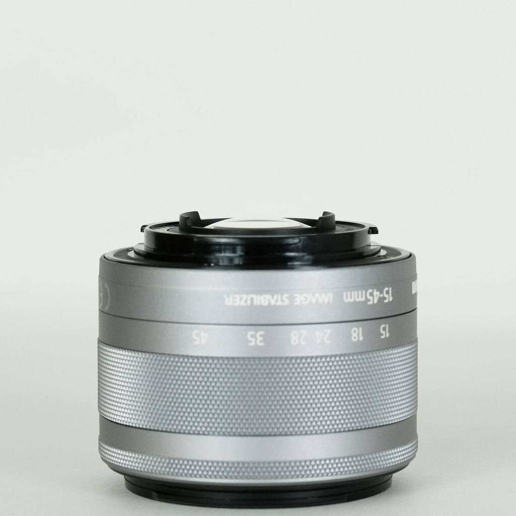 Canon EF-M15-45mm F3.5-6.3 IS STM Canon EF-M15-45mm F3.5-6.3 IS STM