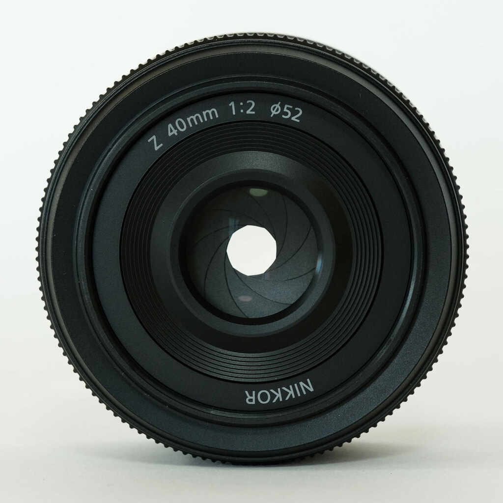 Nikon NIKKOR Z 40mm f/2 Nikon NIKKOR Z 40mm f/2