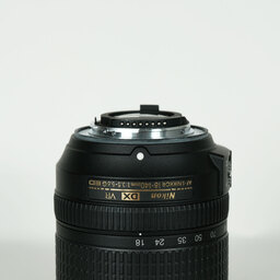 Nikon AF-S DX NIKKOR 18-140mm F3.5-5.6G ED VR
