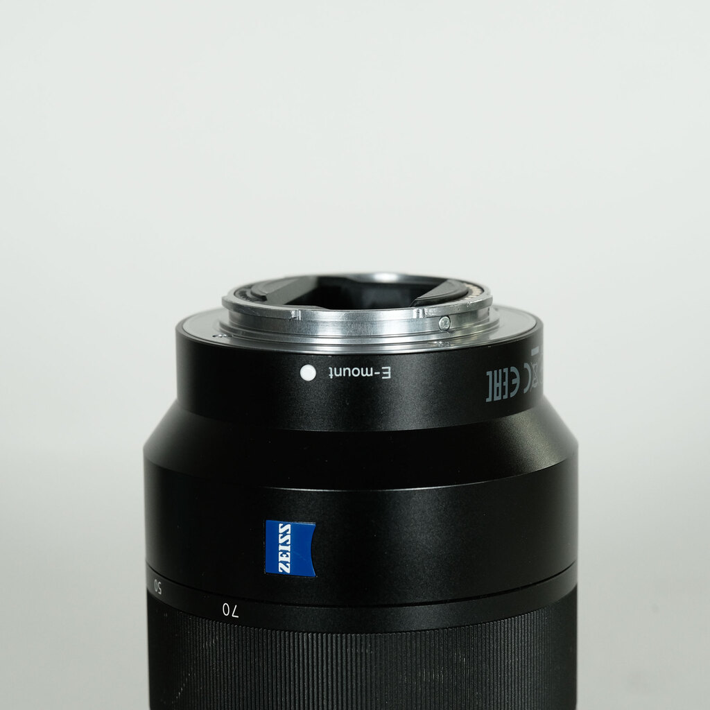SONY Vario-Tessar T* FE 24-70mm F4 ZA OSS SEL2470Z SONY Vario-Tessar T* FE 24-70mm F4 ZA OSS SEL2470Z