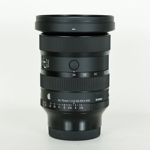 SIGMA 24-70mm F2.8 DG DN ArtソニーEマウント　箱付き Amazon.co.jp: シグマ(Sigma) レンズ 24-70mm F2.8 DG DN Sony