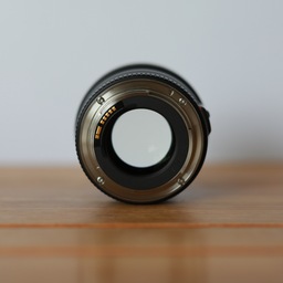 Canon EF85mm F1.8 USM