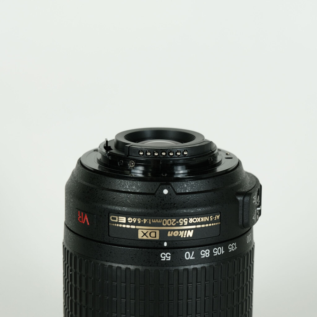 Nikon AF-S DX VR Zoom-Nikkor 55-200mm F4-5.6G IF-ED