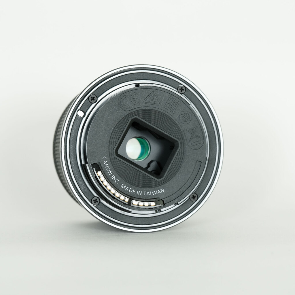 Canon RF-S 18-45mm F4.5-6.3 IS STM Canon RF-S 18-45mm F4.5-6.3 IS STM