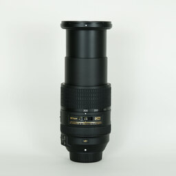 Nikon AF-S DX NIKKOR 18-300mm F3.5-5.6G ED VR Nikon AF-S DX NIKKOR 18-300mm F3.5-5.6G ED VR
