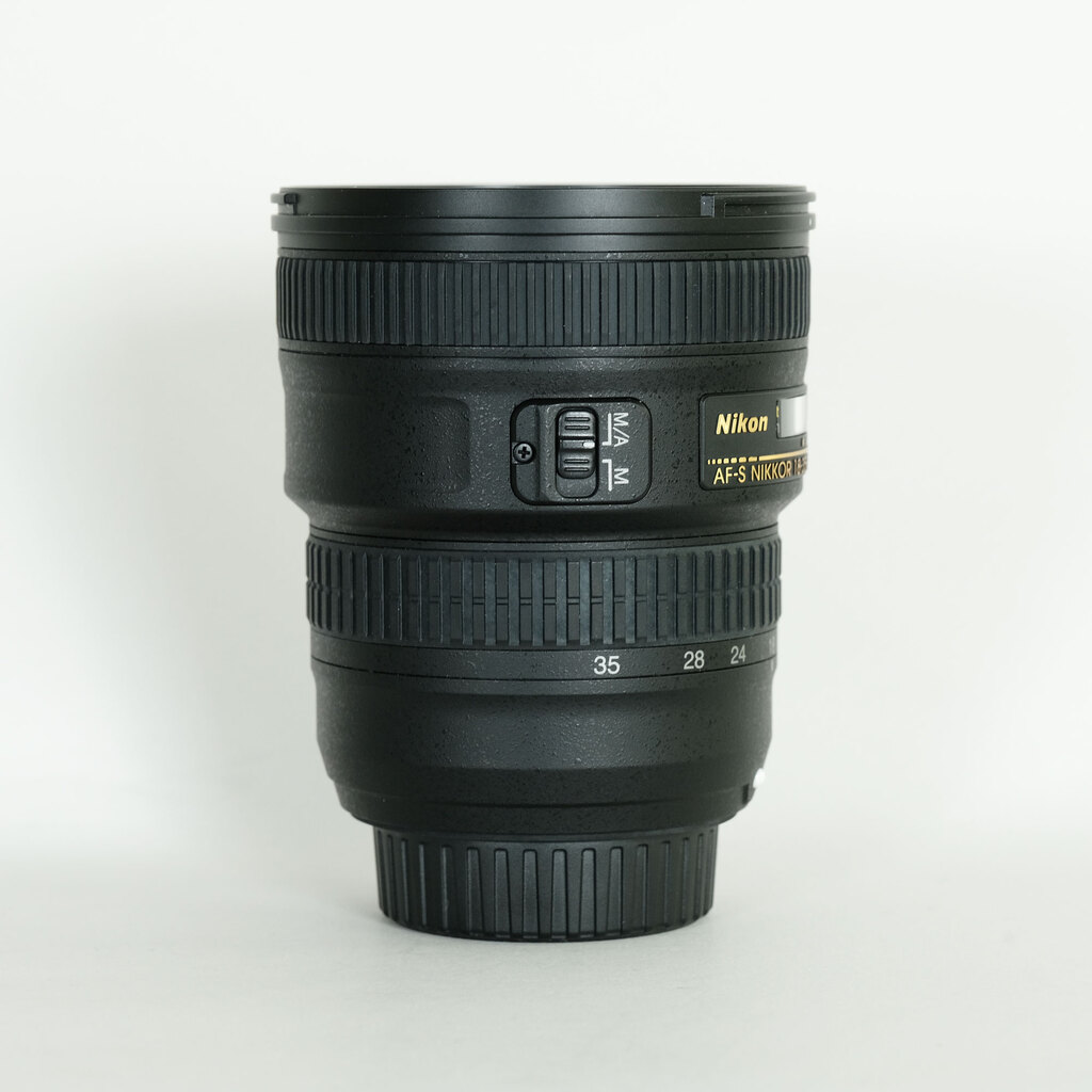 Nikon AF-S NIKKOR 18-35mm F3.5–4.5 G ED Nikon AF-S NIKKOR 18-35mm F3.5–4.5 G ED