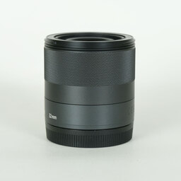 Canon EF-M32mm F1.4 STM Canon EF-M32mm F1.4 STM