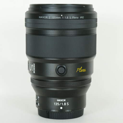 Nikon NIKKOR Z 135mm f/1.8 S Plena