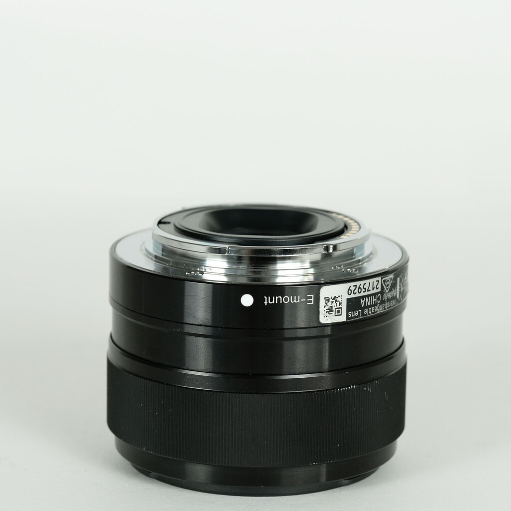 SONY E 35mm F1.8 OSS SEL35F18 SONY E 35mm F1.8 OSS SEL35F18