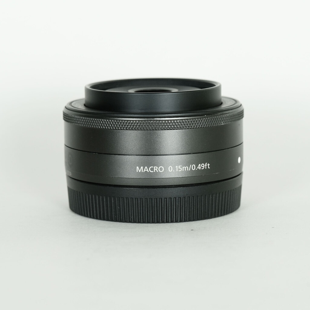 Canon EF-M22mm F2 STM