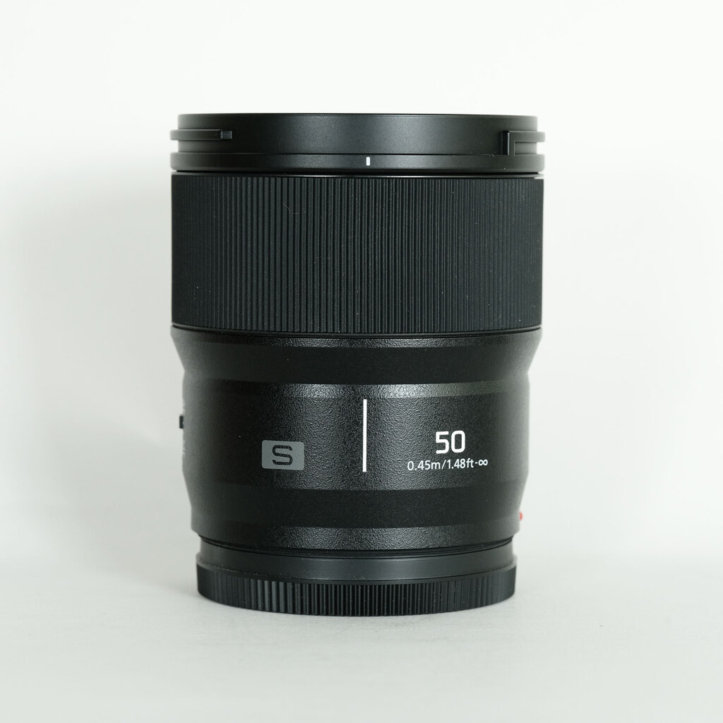 Panasonic LUMIX S 50mm F1.8 Panasonic LUMIX S 50mm F1.8