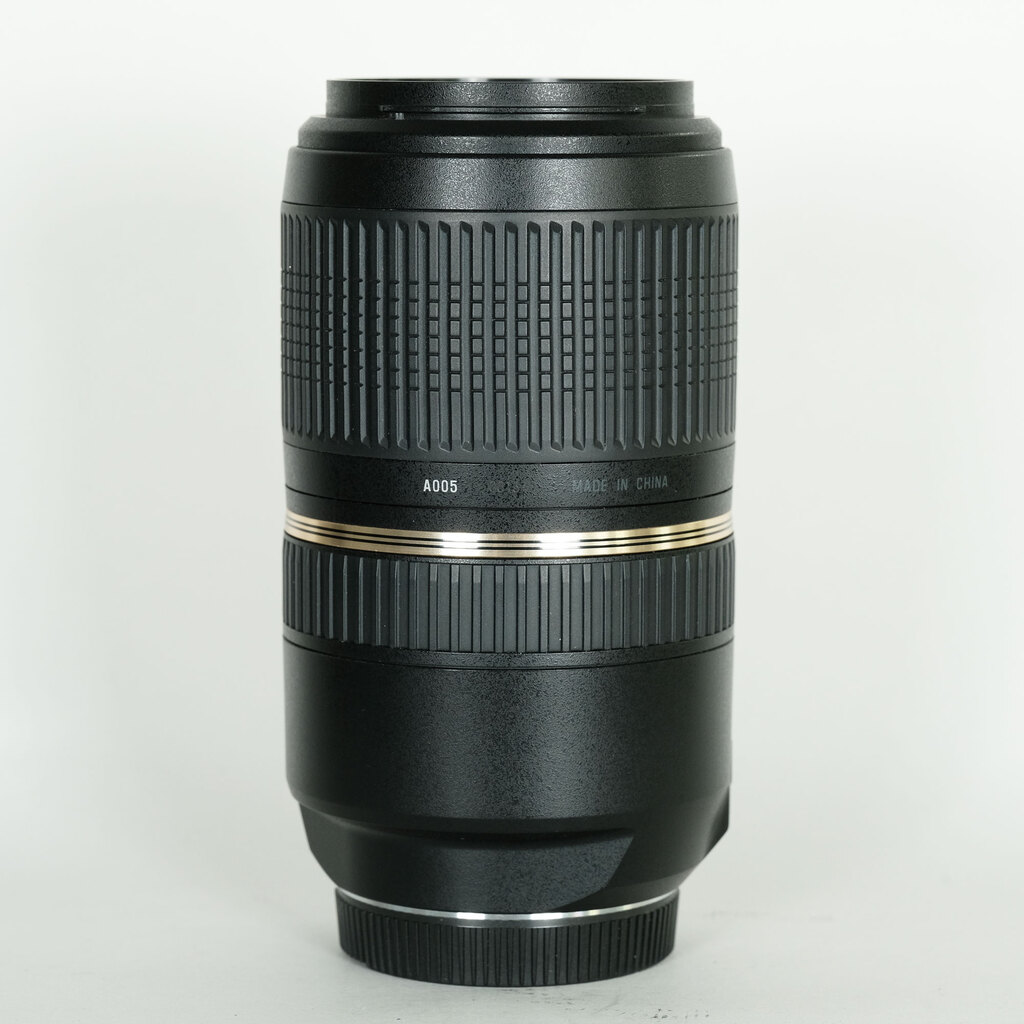 TAMRON SP 70-300mm F4-5.6 Di USD Model A005S (ソニーA用) TAMRON SP 70-300mm F4-5.6 Di USD Model A005S (ソニーA用)
