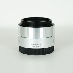 SIGMA A 30mm F2.8 DN (ソニーE用)シルバー SIGMA A 30mm F2.8 DN (ソニーE用)シルバー