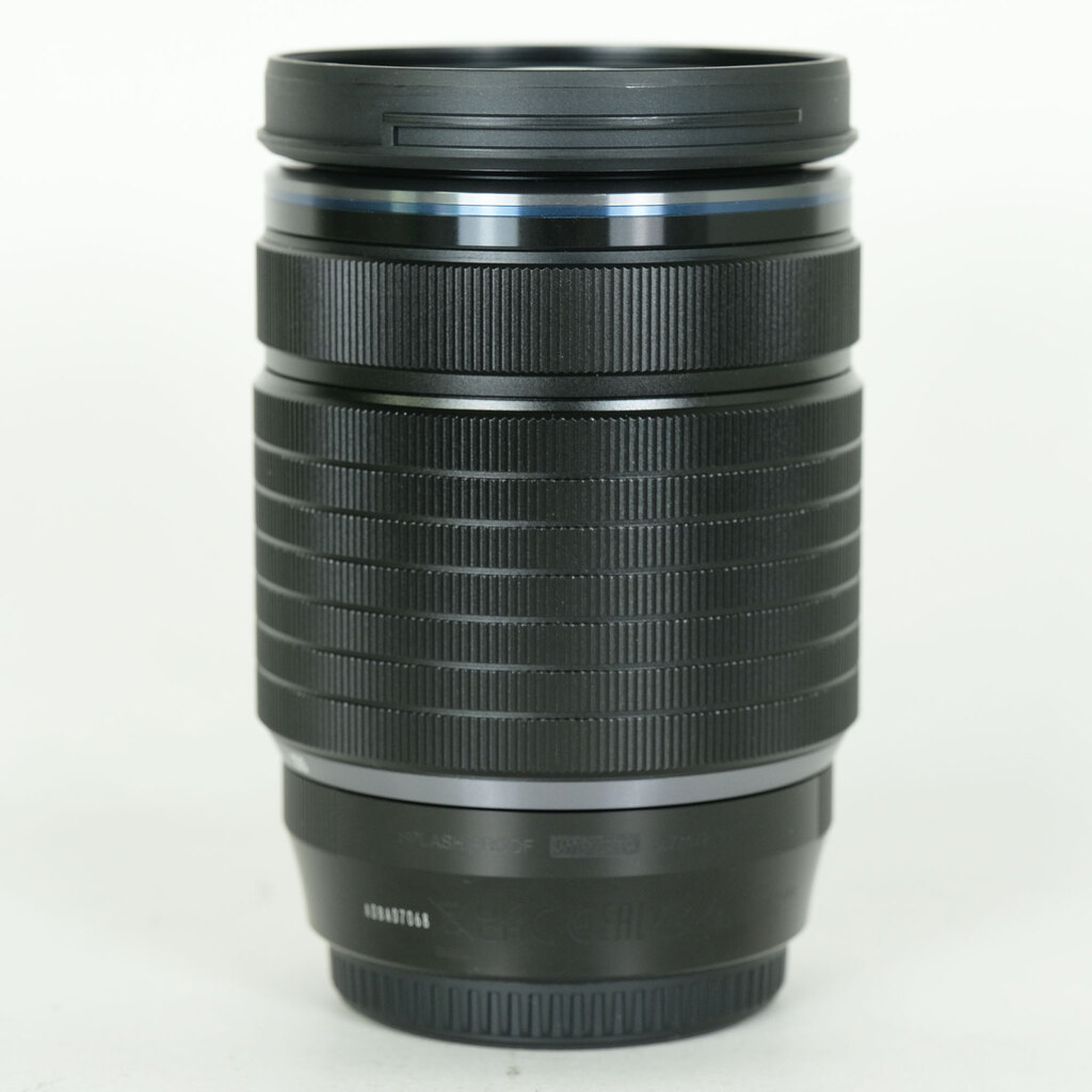 OLYMPUS M.ZUIKO DIGITAL ED 40-150mm F4.0 PRO OLYMPUS M.ZUIKO DIGITAL ED 40-150mm F4.0 PRO